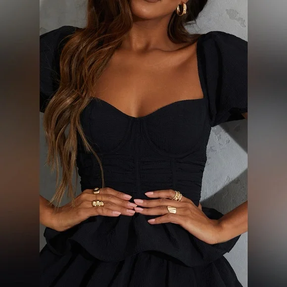 PRETTY LITTLE THING BLACK CRINKLE CUP DETAIL TIERED SKIRT SKATER DRESS SIZE 4 - Picture 14 of 15